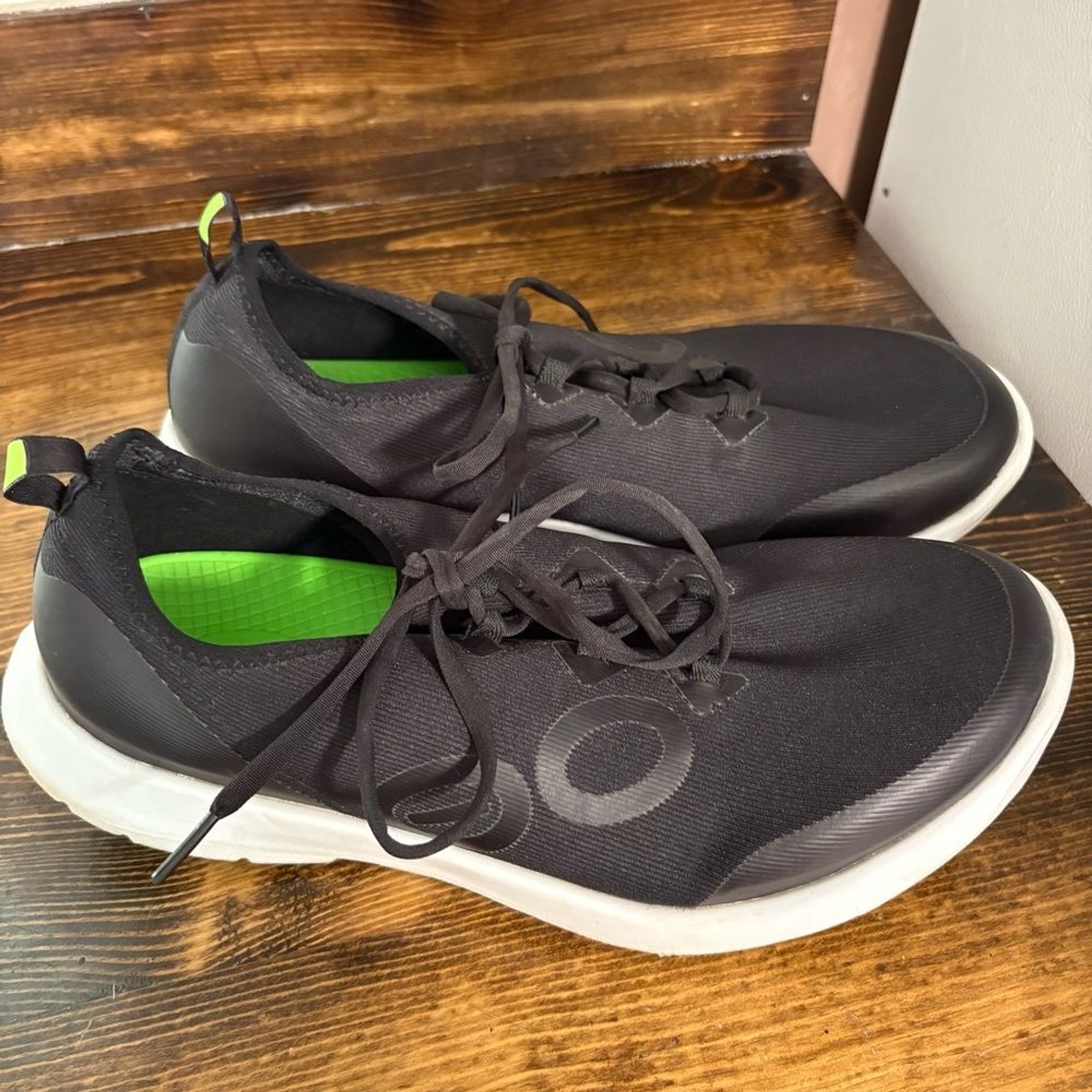 Oofos Black OOMG Sport LS Low Sneakers Size 12