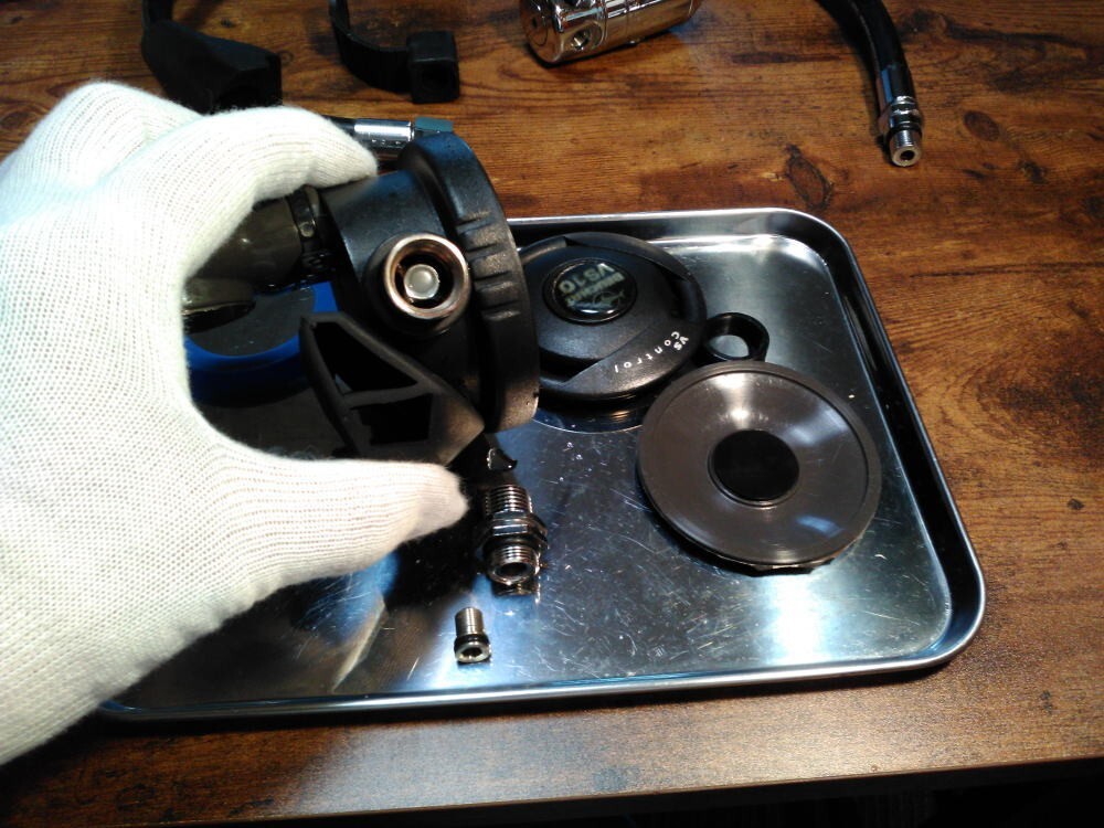 BEUCHAT VS-10 ADJUSTABLE / 941372 SCUBA DIVING REGULATOR.