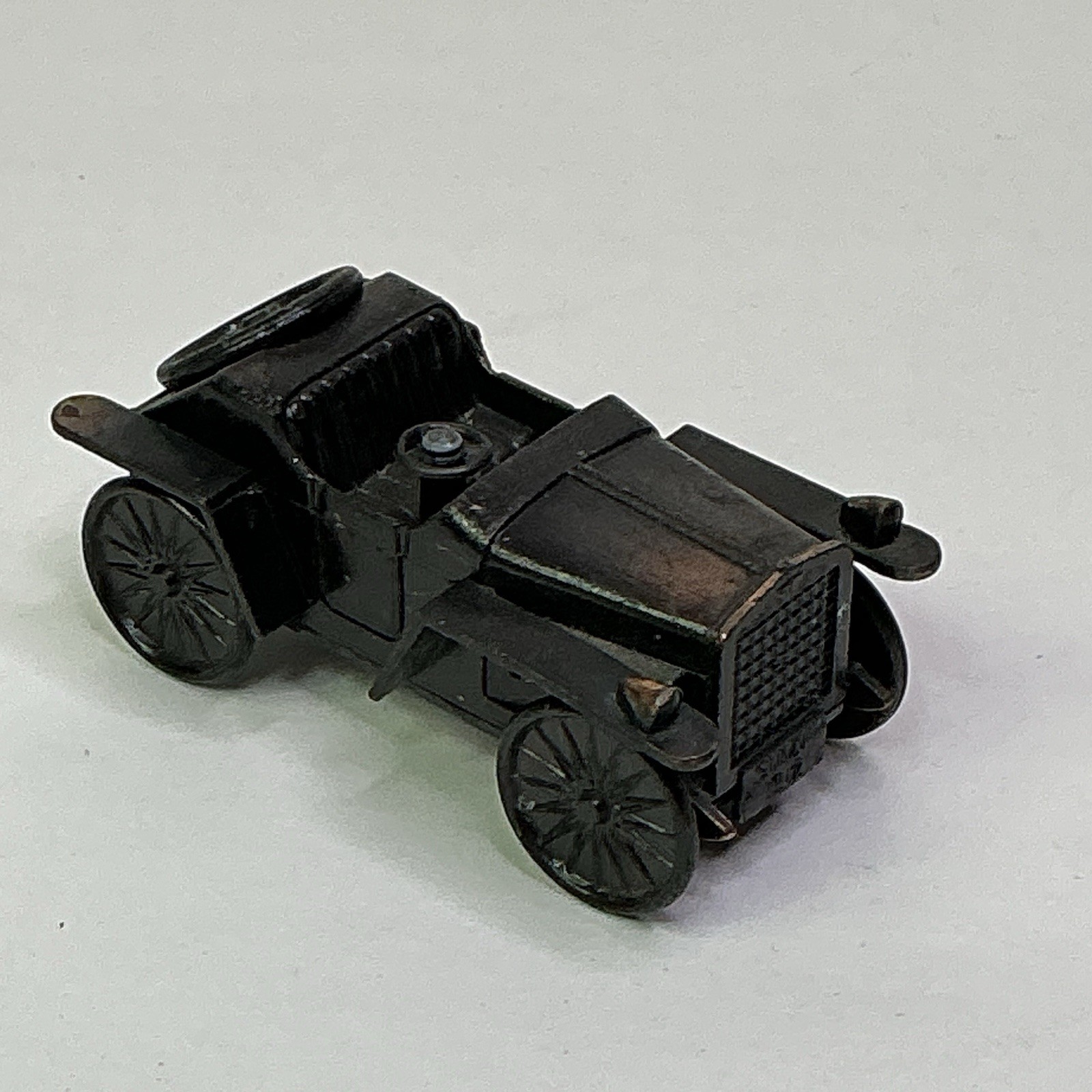Vtg SUIZA 1912 Antique Car Pencil Sharpener Diecast Metal Copper Color HONG KONG