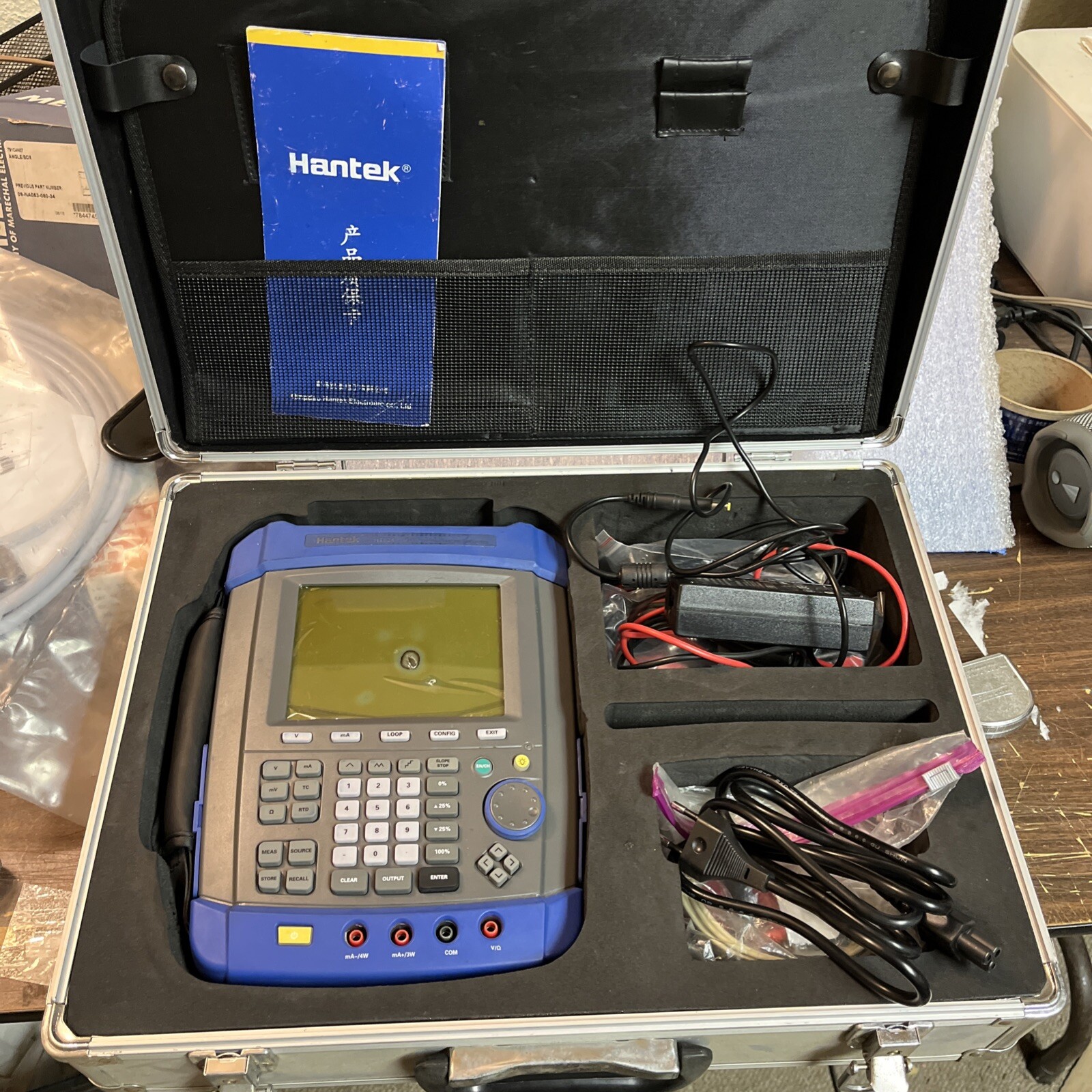 Hantek HT824 Process Calibrator