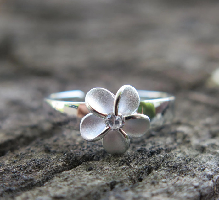 Hawaiian Design Sterling 925K Silver Plumeria CZ Gem Toe Ring TR1261