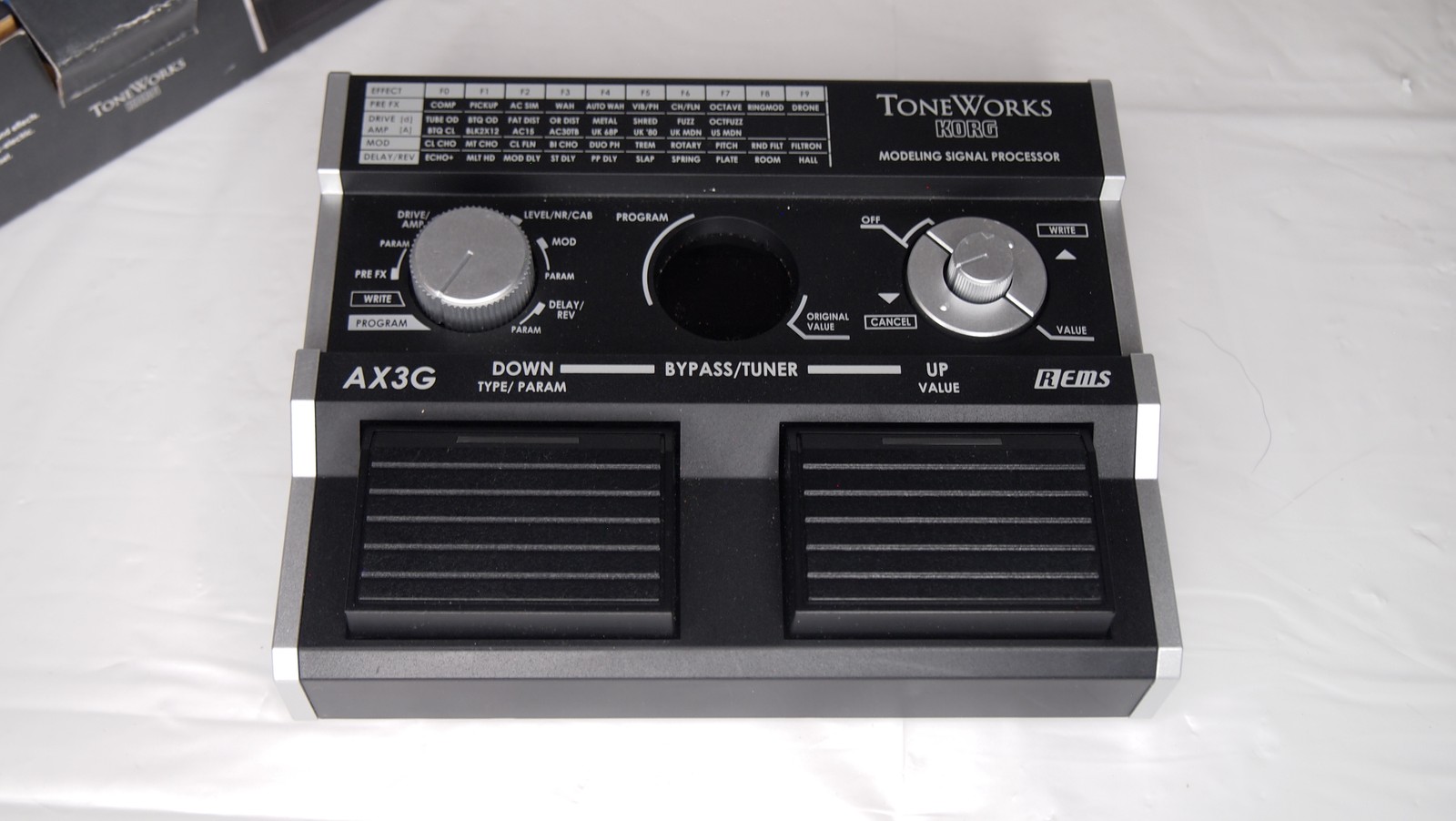 Korg ToneWorks AX3G Modelling Signal Processor Multi-Effects Pedal for Guitar