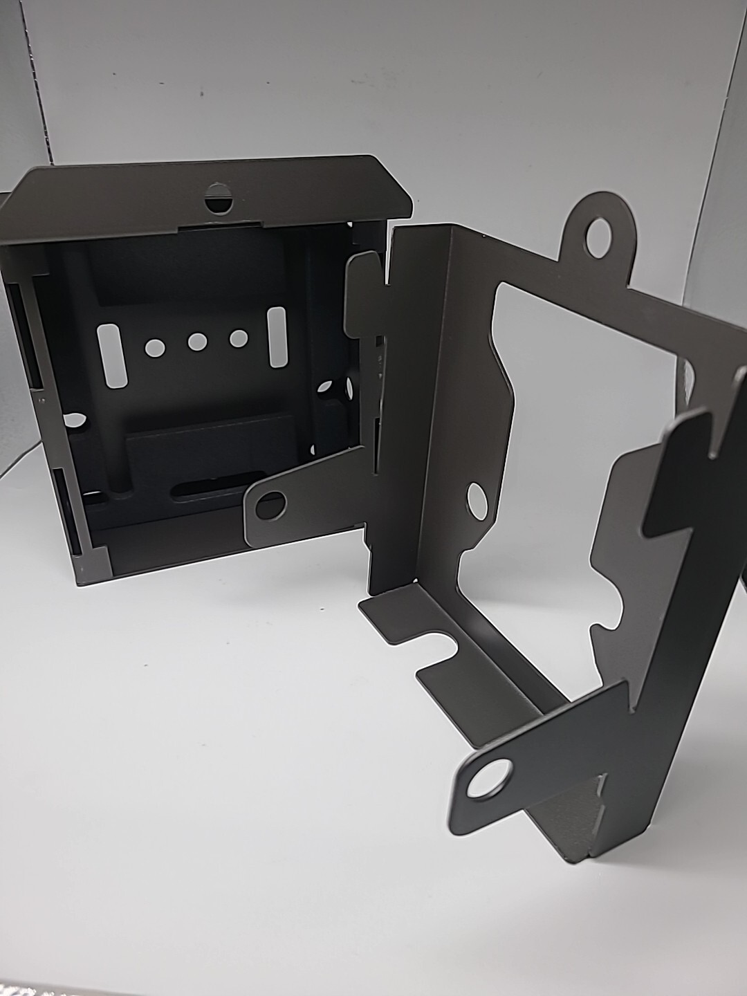 Creative XP Security Metal Box 3g 4g Cellular Trail Camera Protective Case