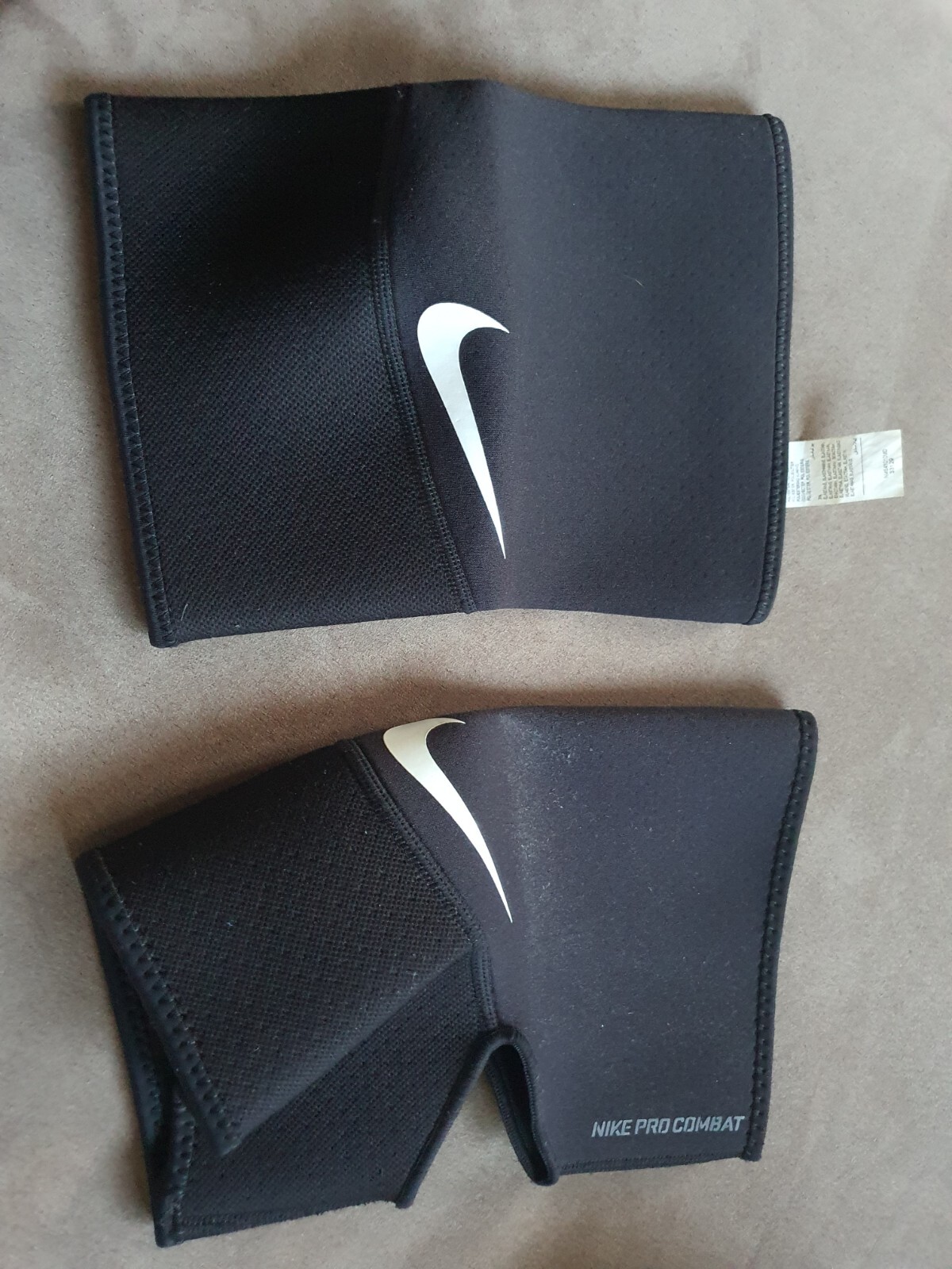 NIKE Pro Combat Closed Patella Knee Sleeve 2.0 Black (M) × 2