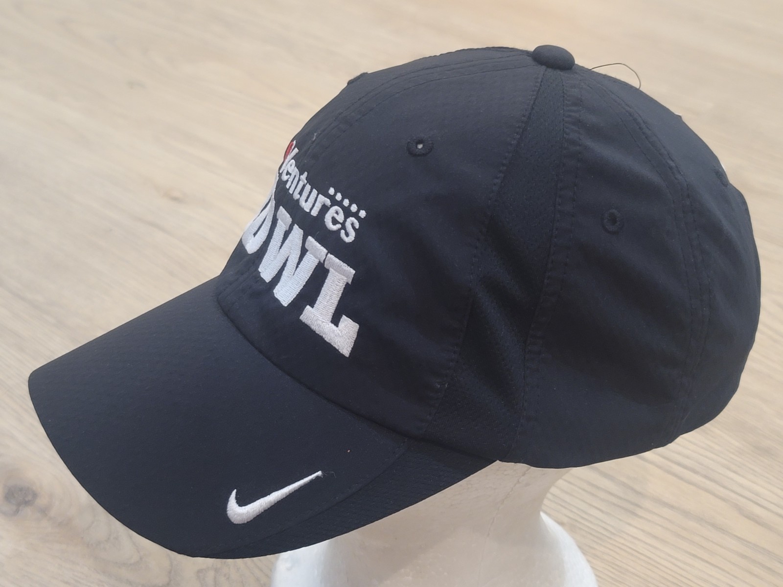 Nike Dri Fit Heritage 86 Black Golf Cap Hat NWT