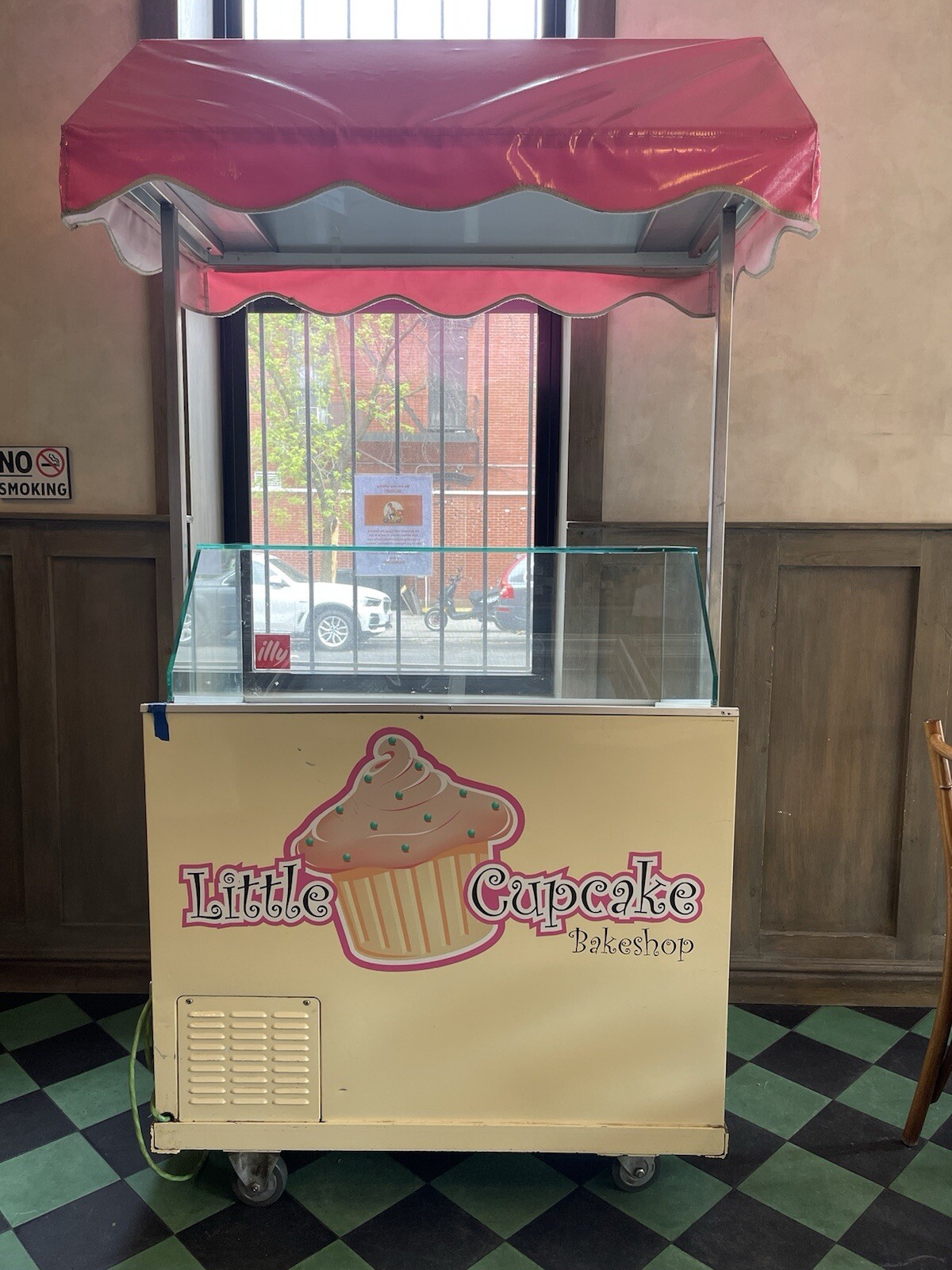 Little Cupcake Bakeshop Ice Cream Cart