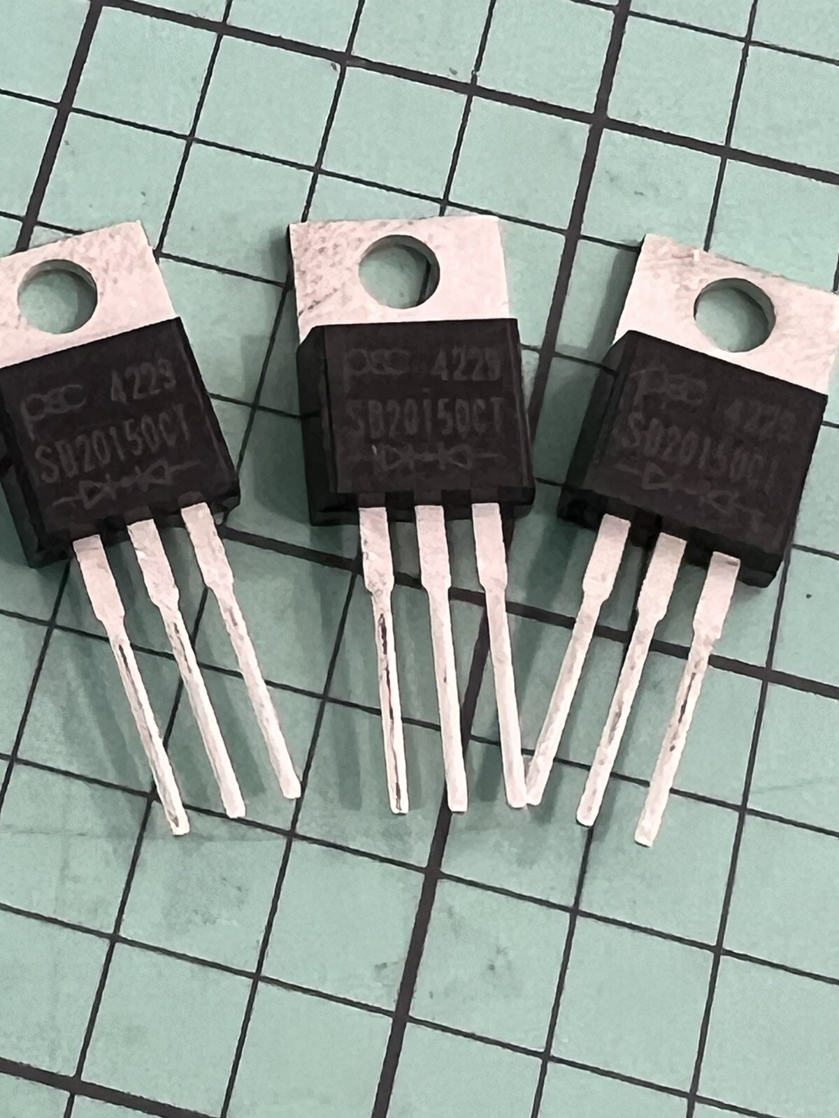 SB20150CT BARRIER RECTIFIER 20A (3pcs)
