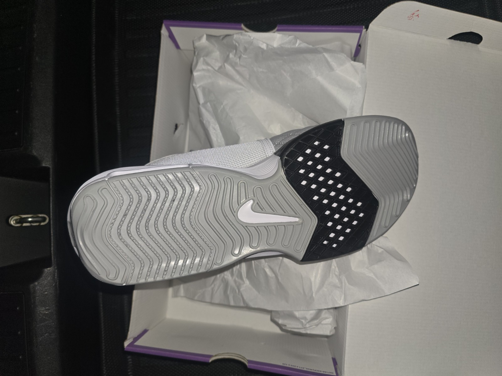 Nike LeBron Witness 8 Basketball Shoes - FB2239-100 - New - Size 13