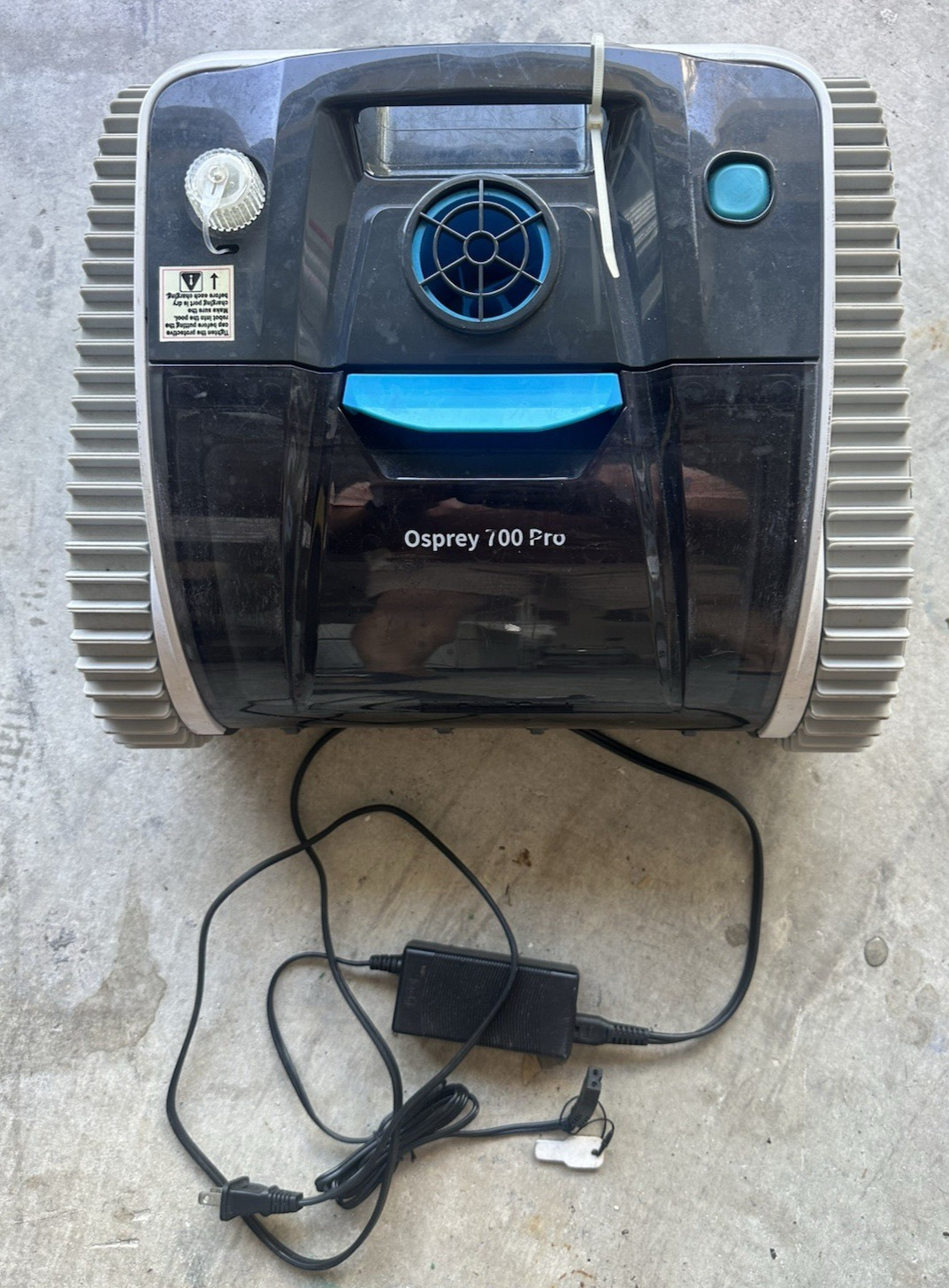 WYBOT Robotic Pool Cleaner Osprey 700 Pro FOR PARTS OR REPAIR - Non-Working