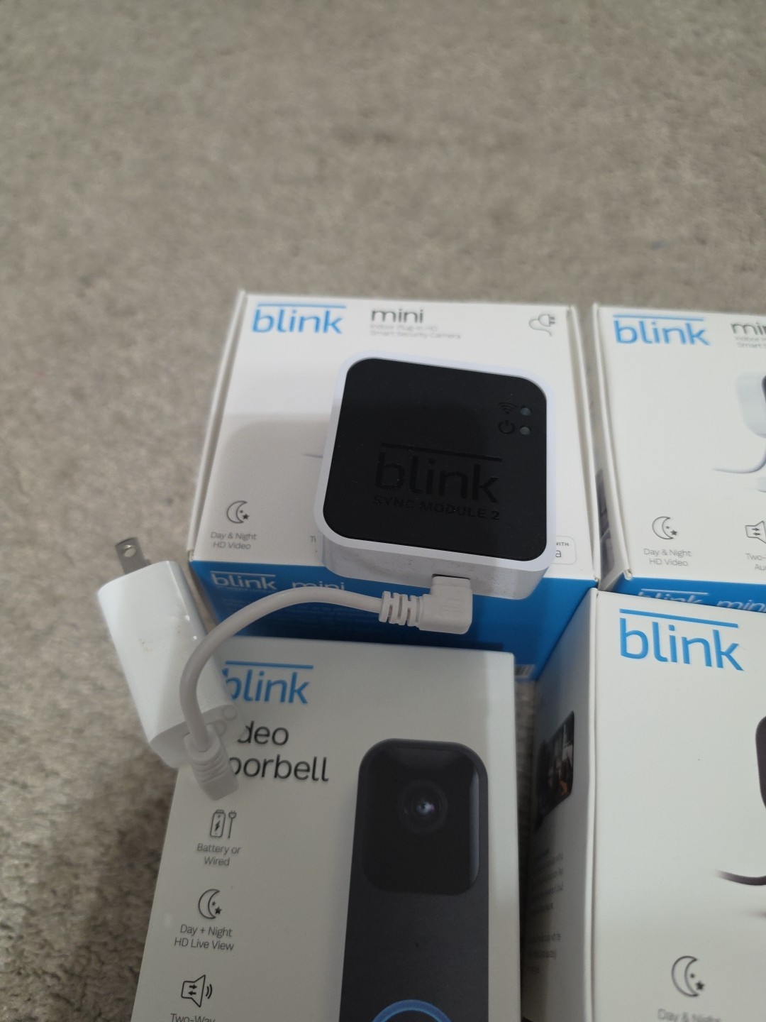 Blink Video Doorbell 3 Mini Indoor Plug-in Hd Camera + Sync Module 2 W/ Bracket