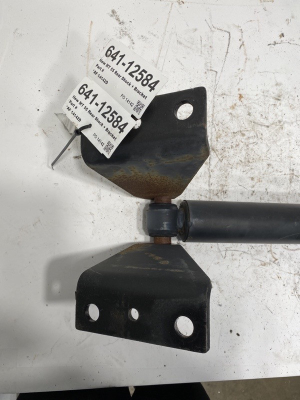 2018 Freightliner MT55 Suspension Bracket (641-12584)