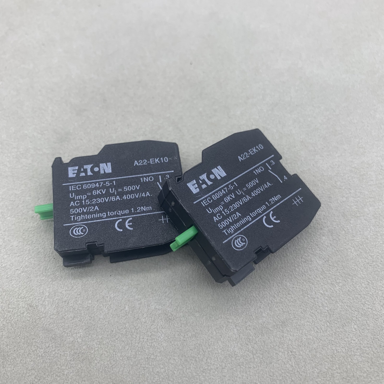 FOR ** NEW ** EATON Moeller A22-EK10 Contact Block  A22EK10 Free Shipping