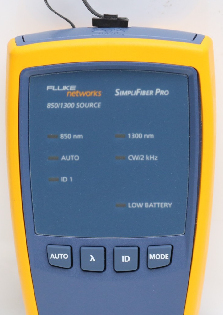 Fluke Networks SimpliFiber Pro 850/1300 Source - New - READ!