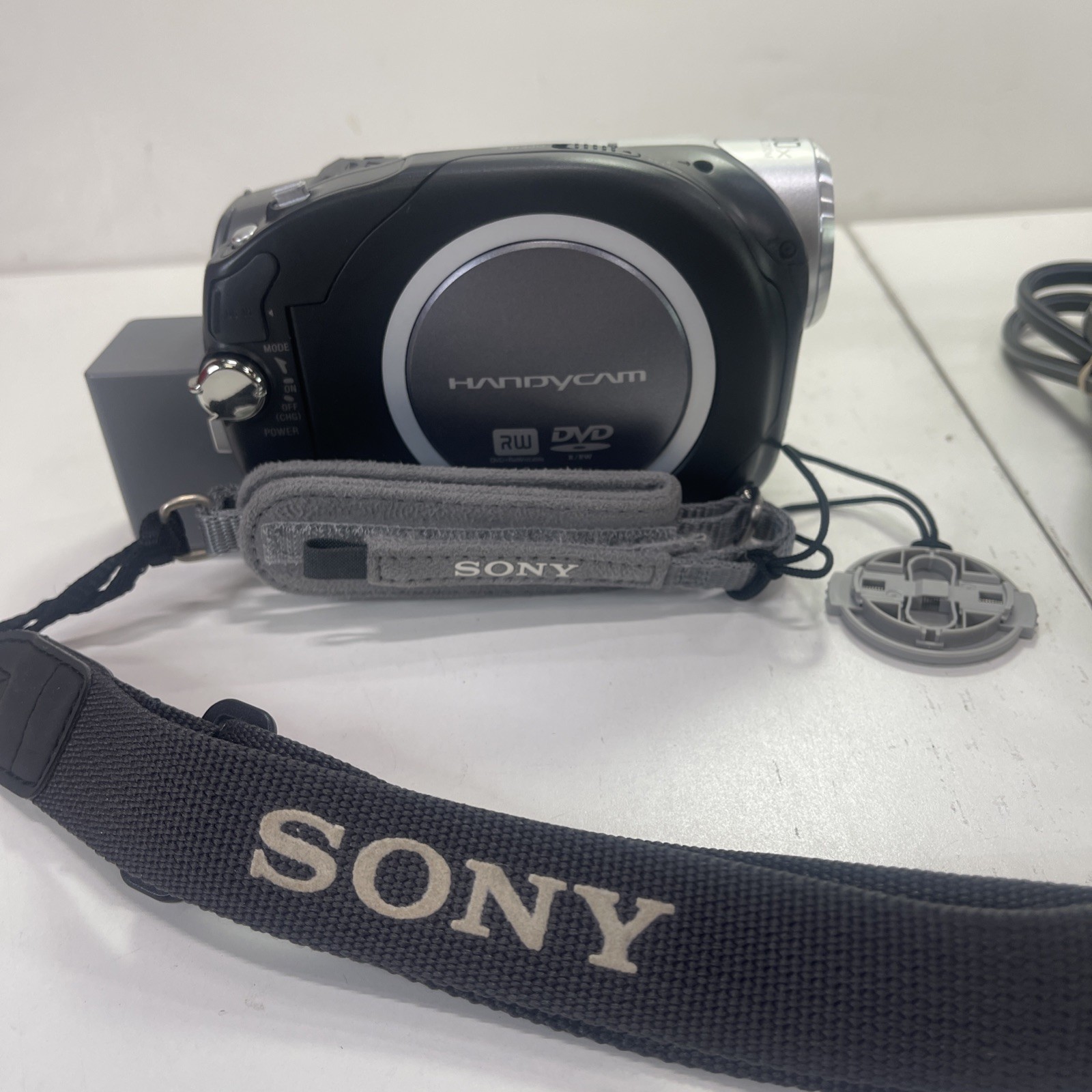 Sony Handycam DCR-DVD92 Camcorder W/ 2 Batteries, Charger, & carrying case.