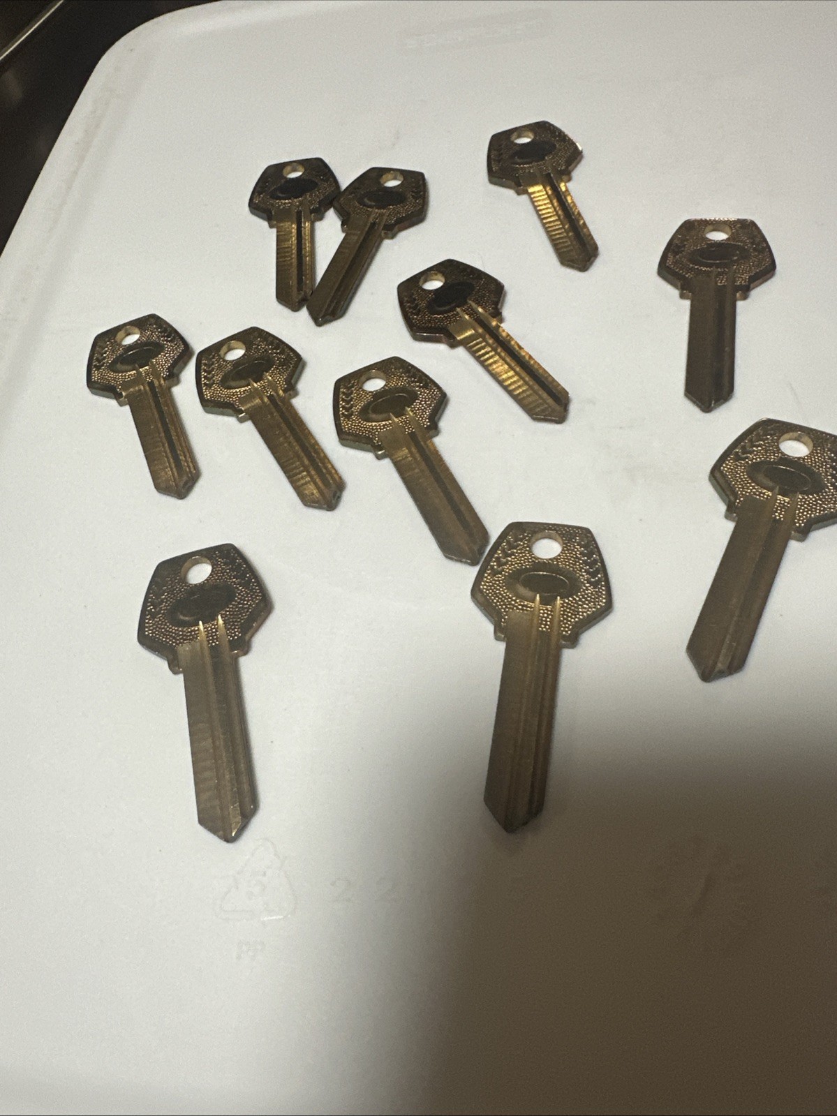 (11-pcs) C088 Uncut Brass Key Blanks NOS Homeowner / Locksmith Supplies CO88