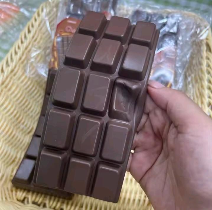 Simulated Chocolate Squeeze Toy PU Soft and Slow Rebound Office Stress Relief To