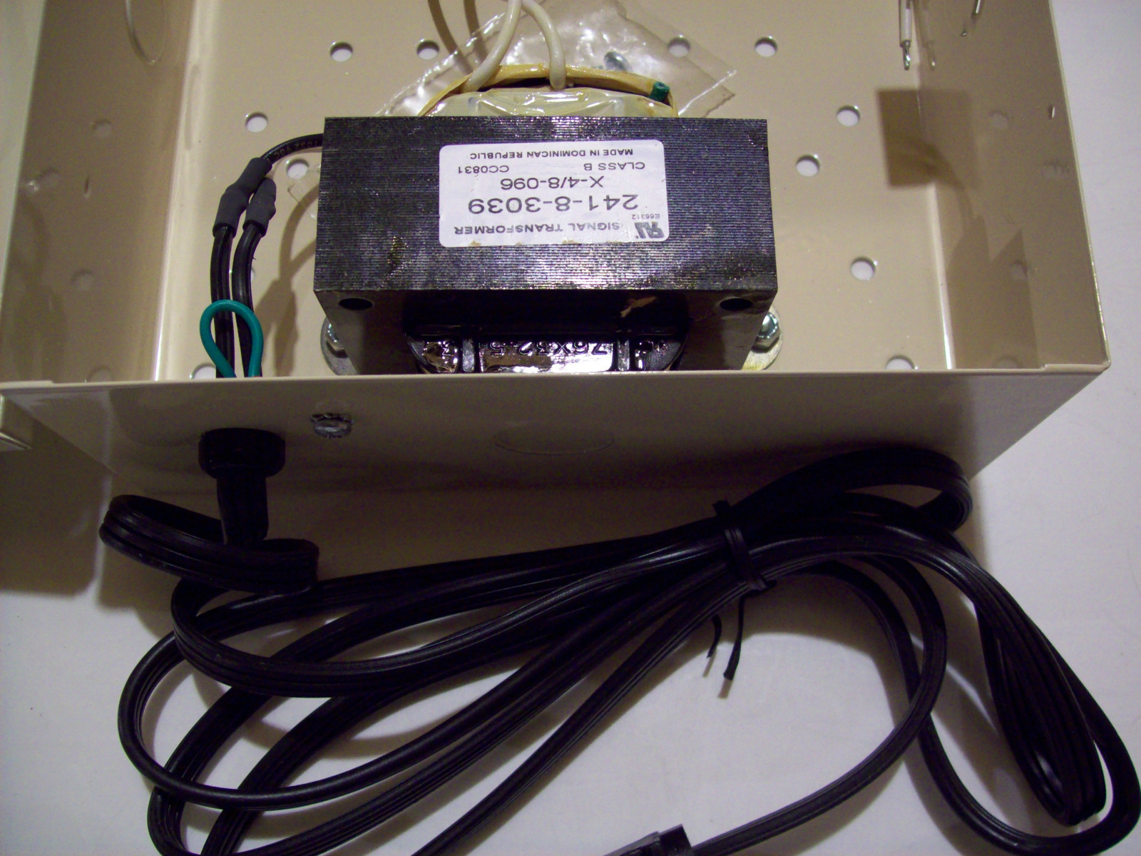 STEALTH LABS. TIB-2496VL 24V 96VA CCTV POWER SUPPLY  UL listed