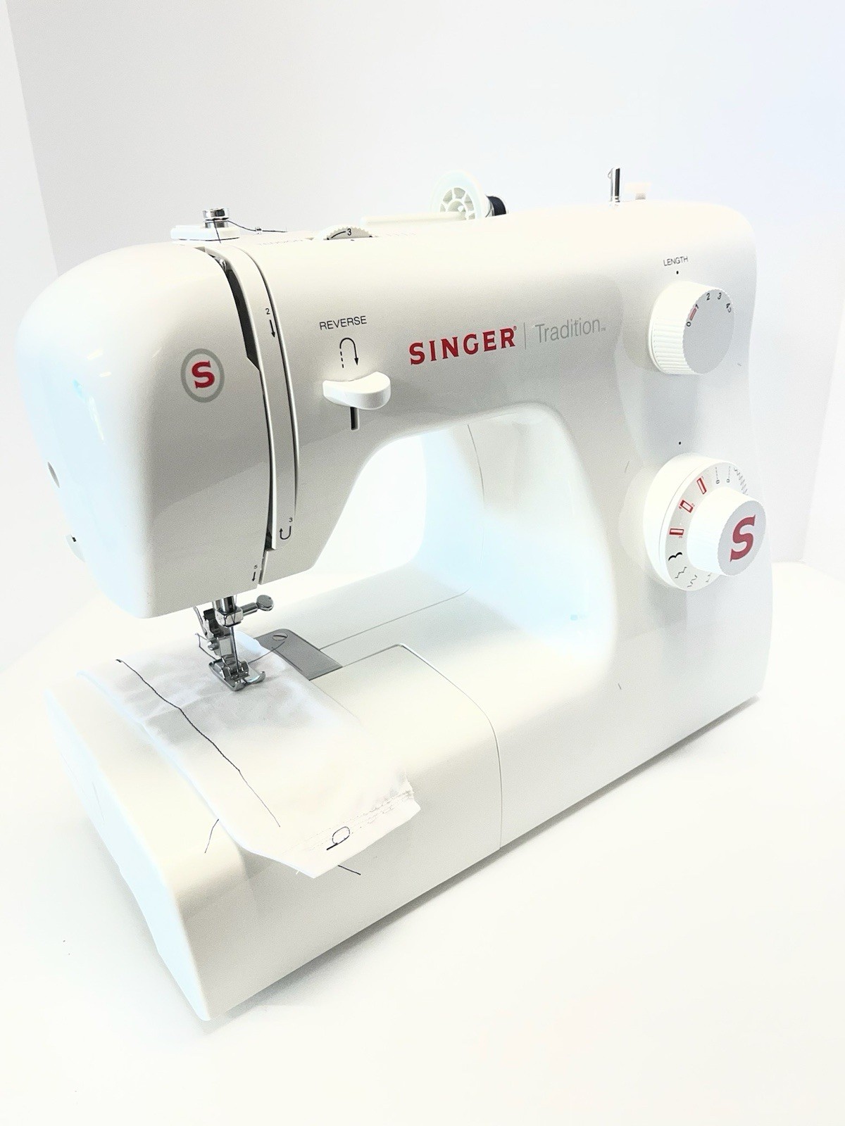 Singer 2250 Sewing Machine