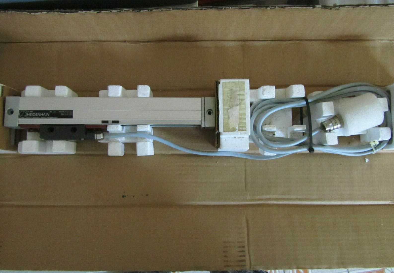 HEIDENHAIN LS623ML220MM D-8825 INCREMENTAL LINEAR ENCODER UNUSED
