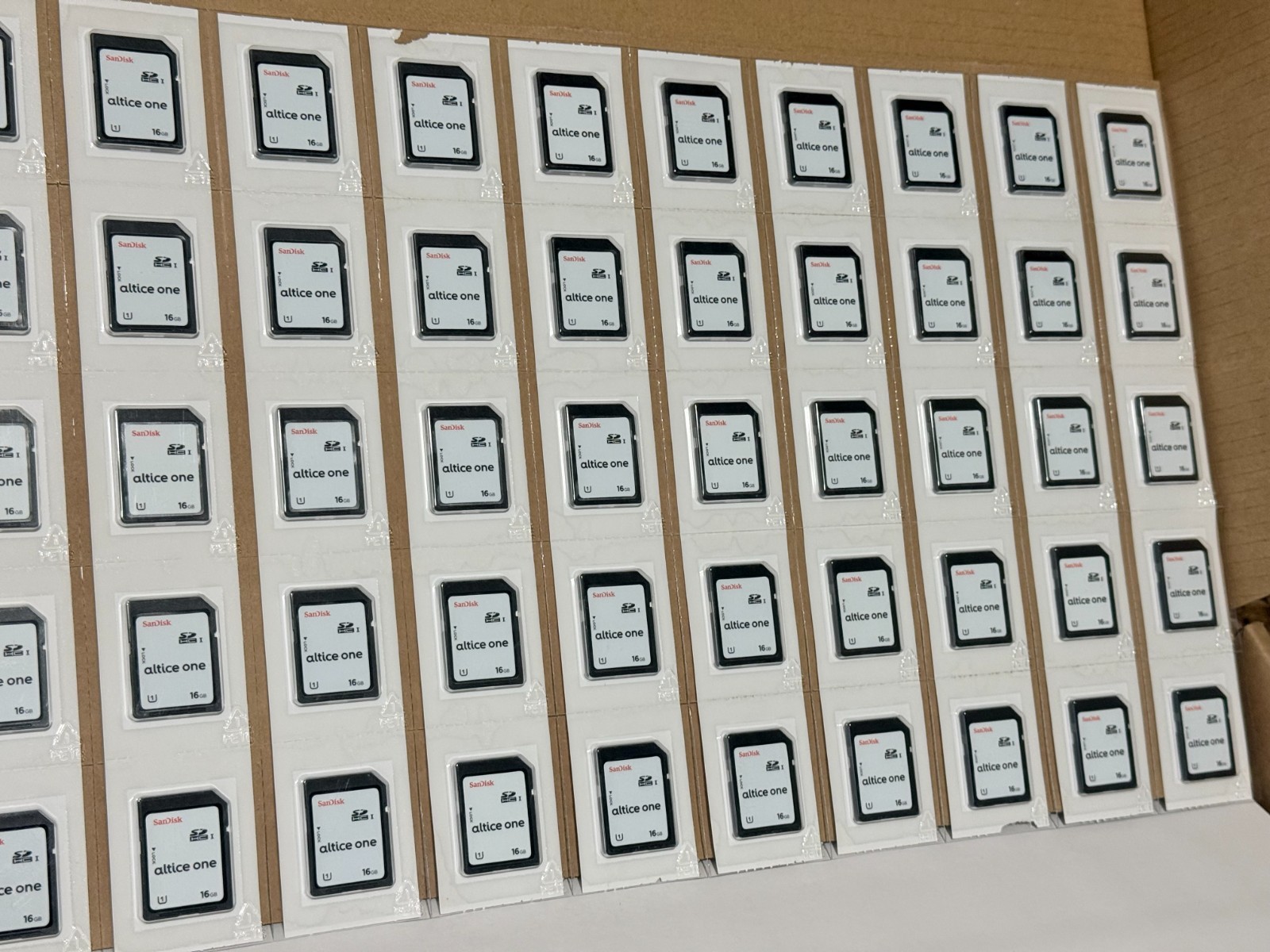 lot of 300 Altice One SanDisk Ultra 16GB Class 10 SDHC Memory Card For Recording