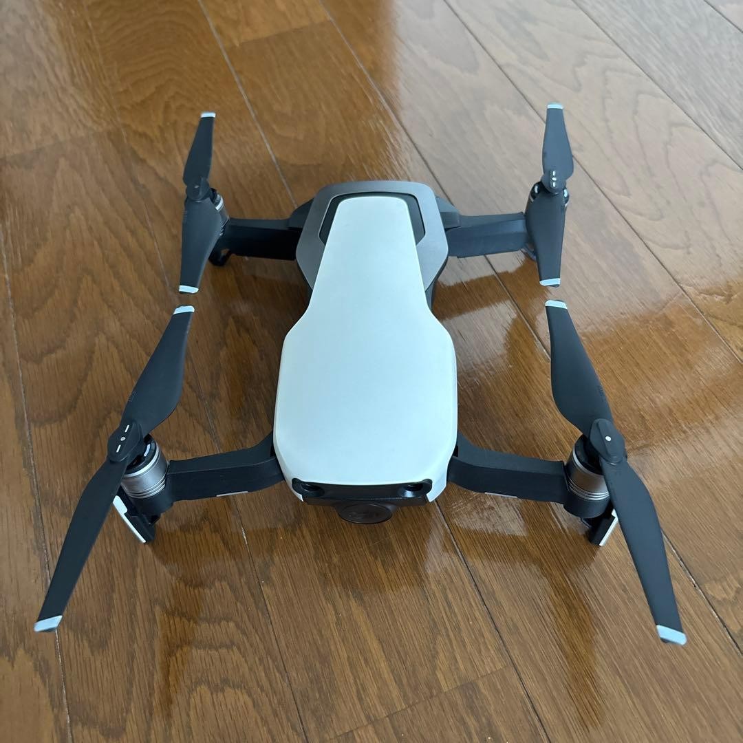 DJI Mavic Air Fly More Combo Drone 3 Batteries Remote Controller Shoulder Bag