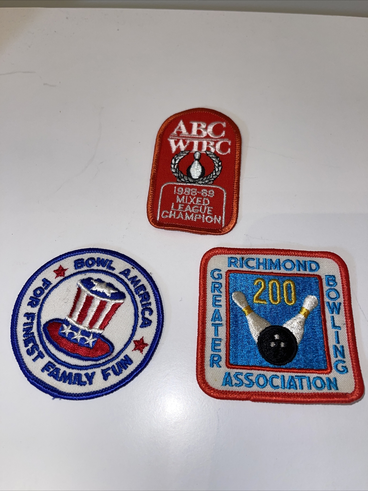 VINTAGE ANTIQUE BOWLING PATCHES