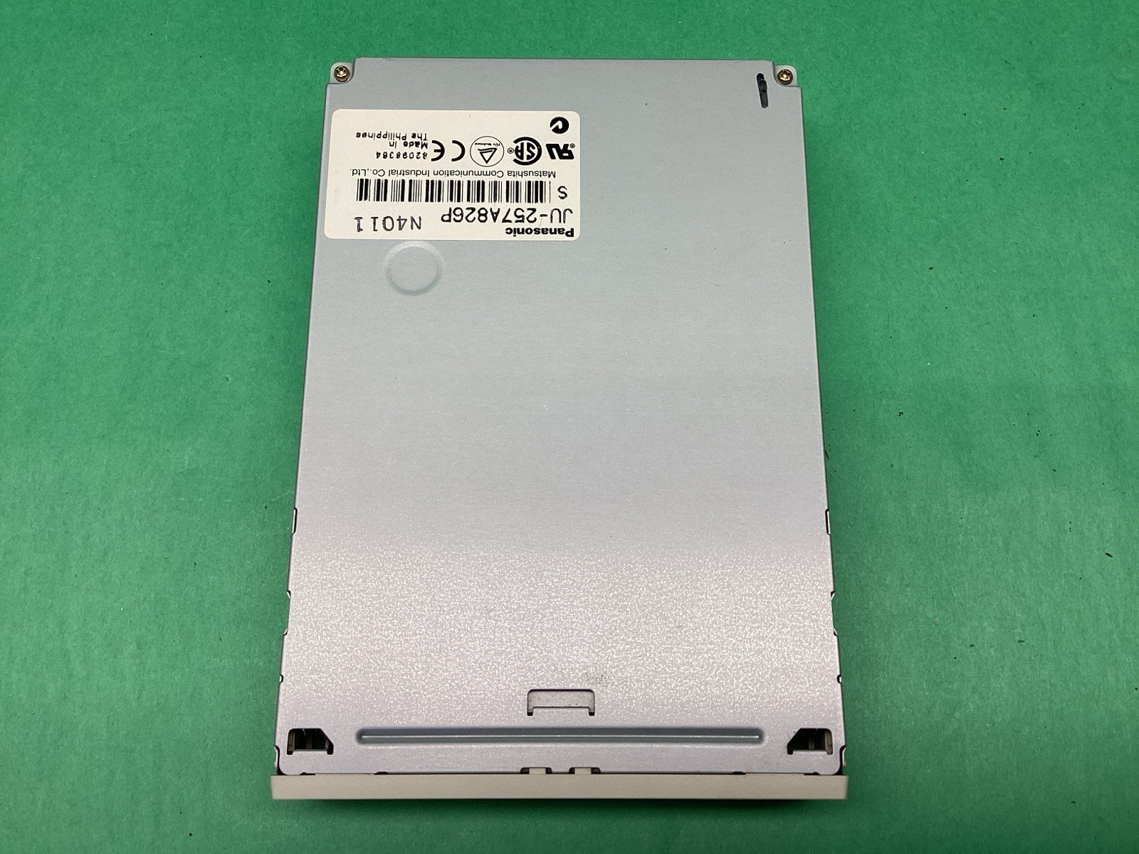 Panasonic JU-257A826P Beige 3.5” Internal Desktop Floppy Disk Drive - UNTESTED