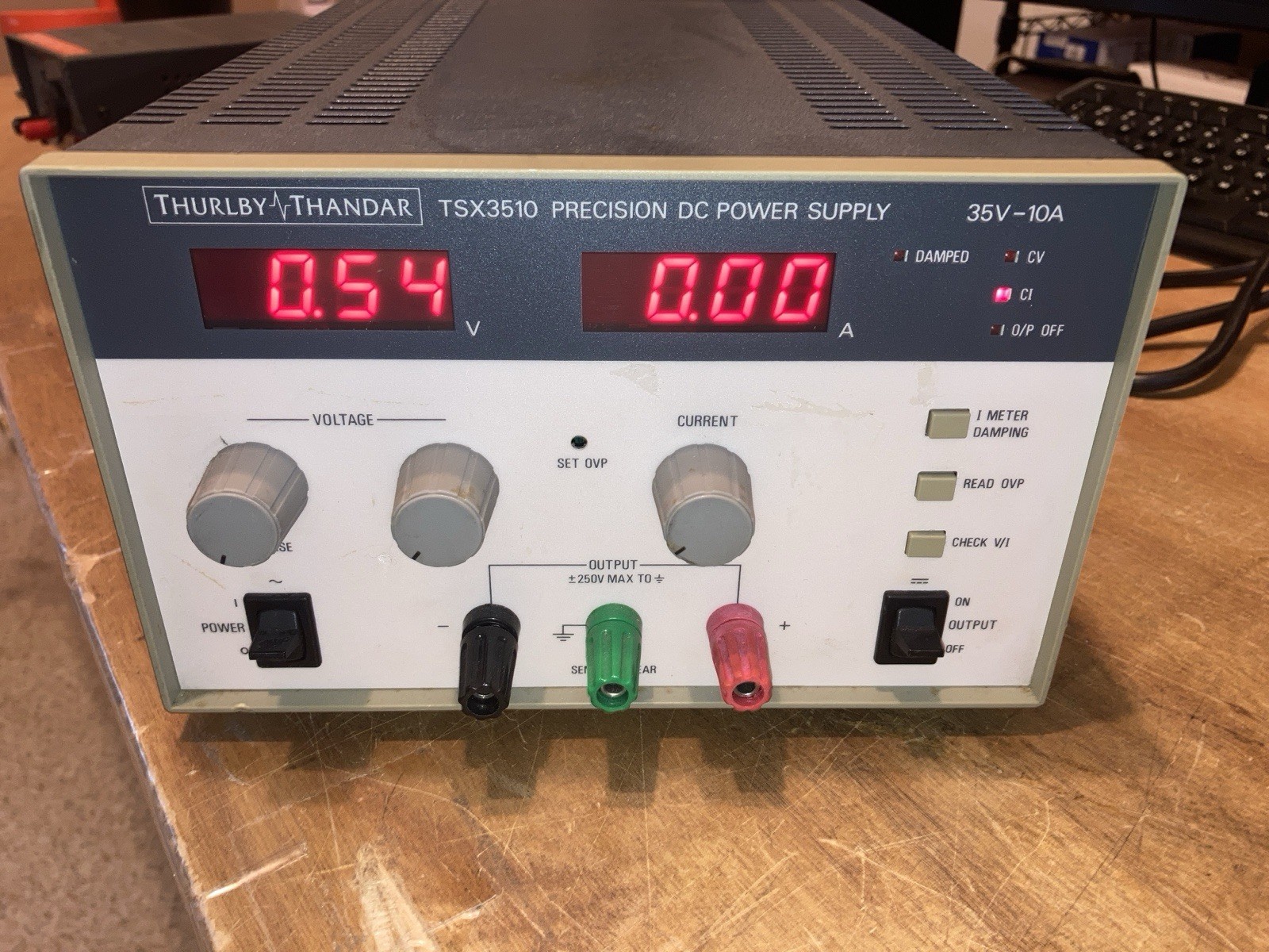 Thurlby Thandar TSX3510 DC  PS