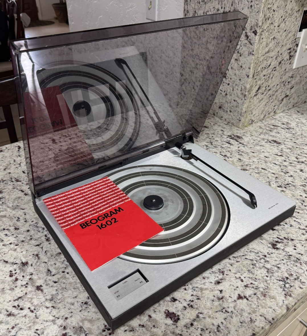 Bang Olufsen Beogram 1602 Turntable W/ MMC 10 E Cartridge