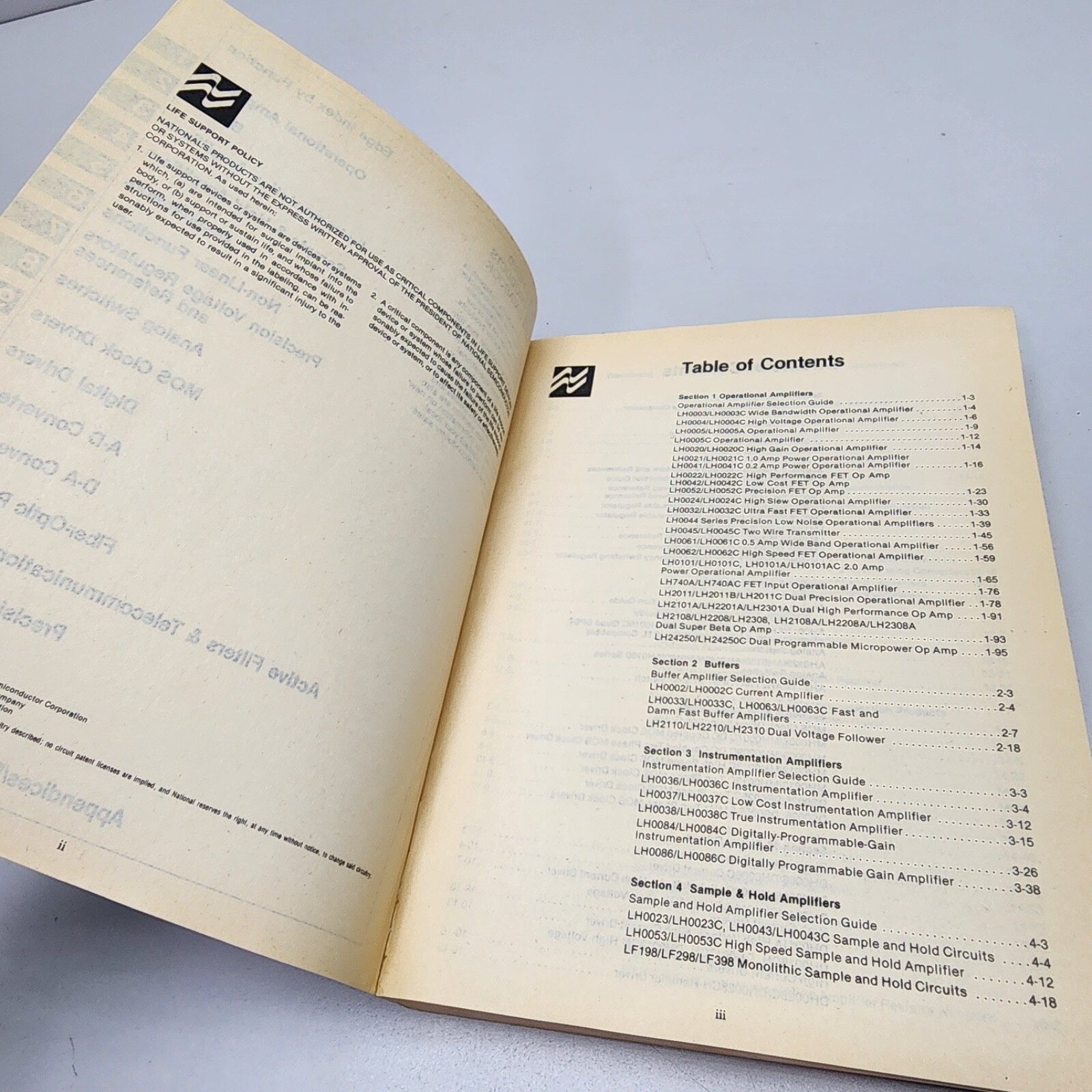 NATIONAL SEMICONDUCTOR Data Book 1982 Hybrid Products Databook