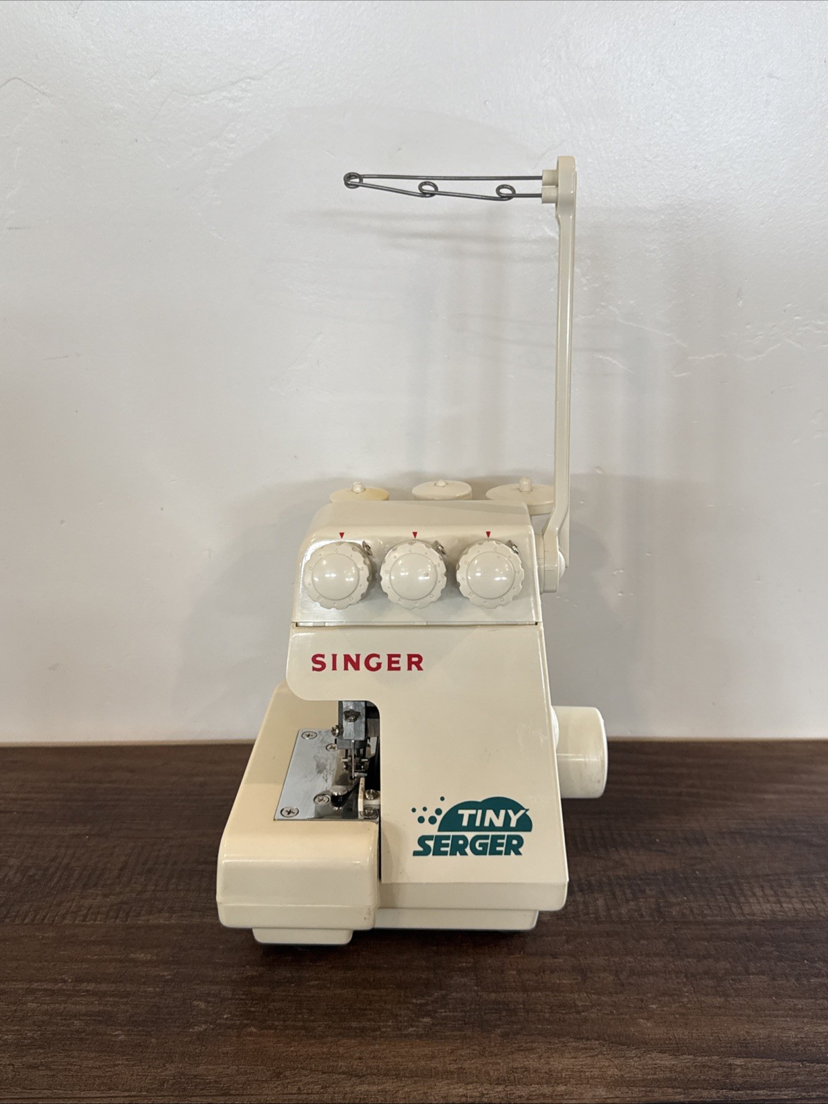 Singer Tiny Serger TS380A Plus Overedging Machine Untested No Power CordFoot Ped