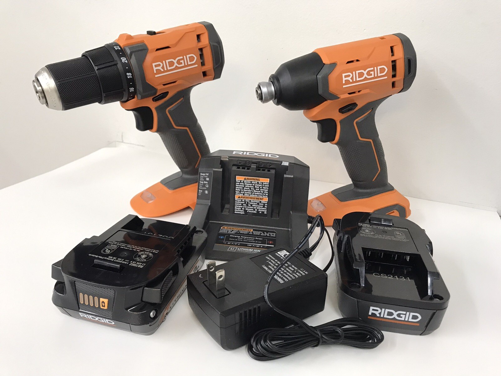 Ridgid Cordless 2 Tool Combo kit R86001 & R86002