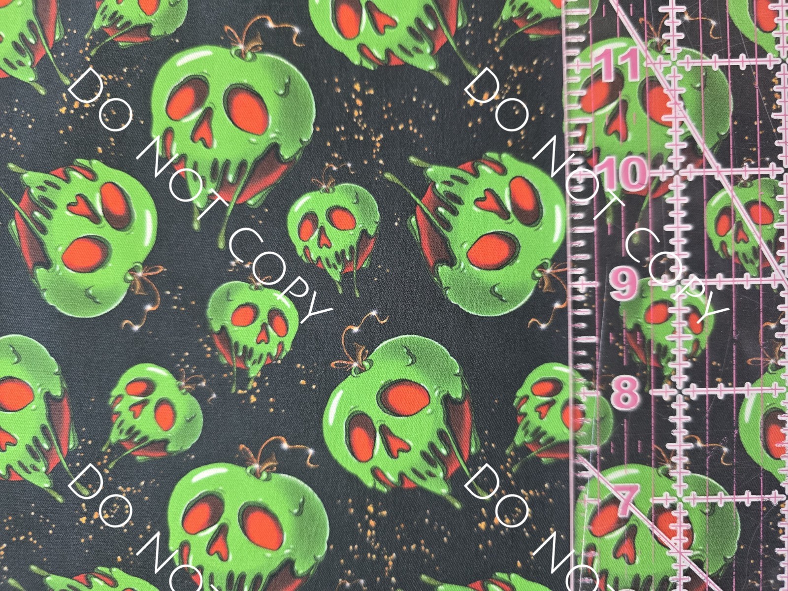 Custom 100% Cotton Woven Fabric Disney Poison Apples Movie 1/4 Yard 9x56