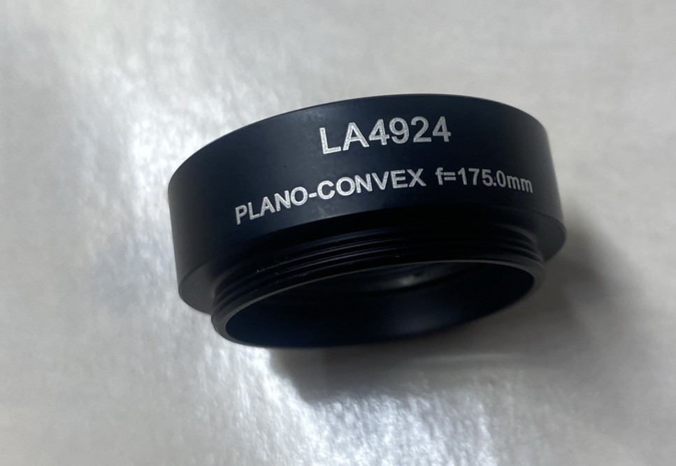 ThorLabs LA4924 175 mm Ø1" UVFS Plano-Convex Lens Threaded mount clear lens