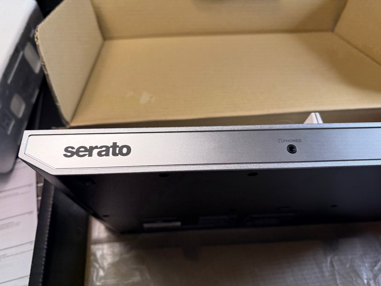 Pioneer DJ DDJ-SB3-S Silver DJ Controller for Serato DJ Lite Open Box