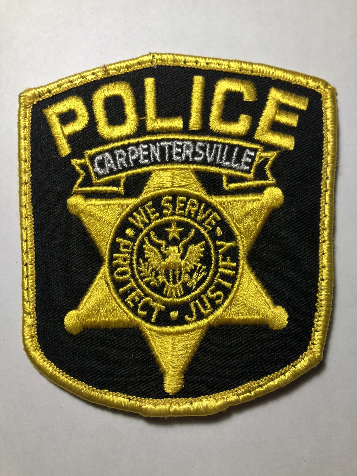 Carpentersville Illinois Police Patch ~ Obsolete ~ Style 2