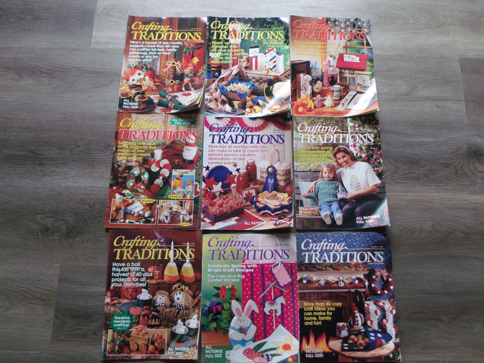 COLLECTIBLE LOT OF 9 CRAFTING TRADITIONS MAGAZINES BOOKLETS
