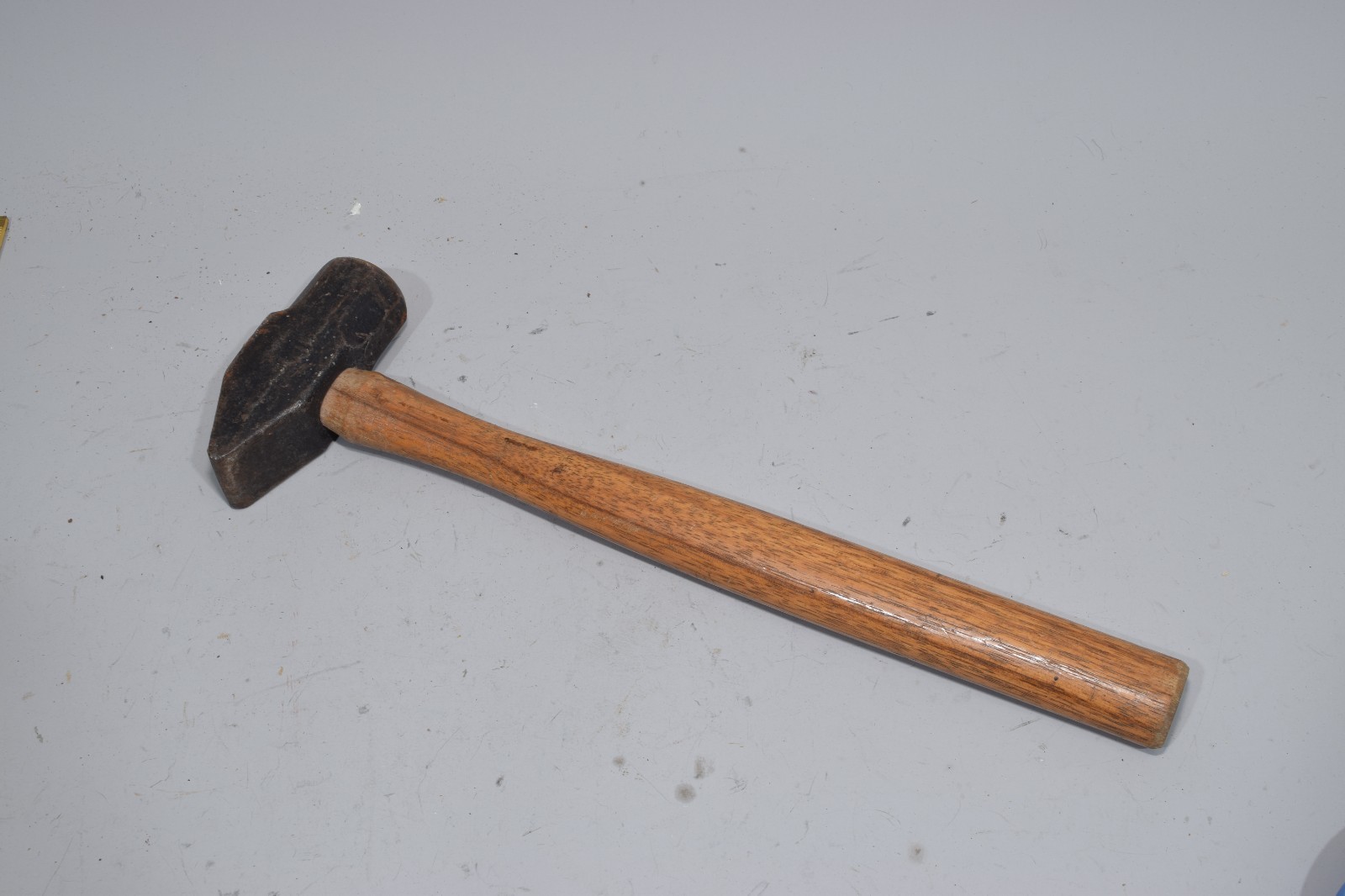 40 Oz / 2.5 Lb Blacksmiths Cross Peen Hammer Forge Anvil Barn Tool 5733