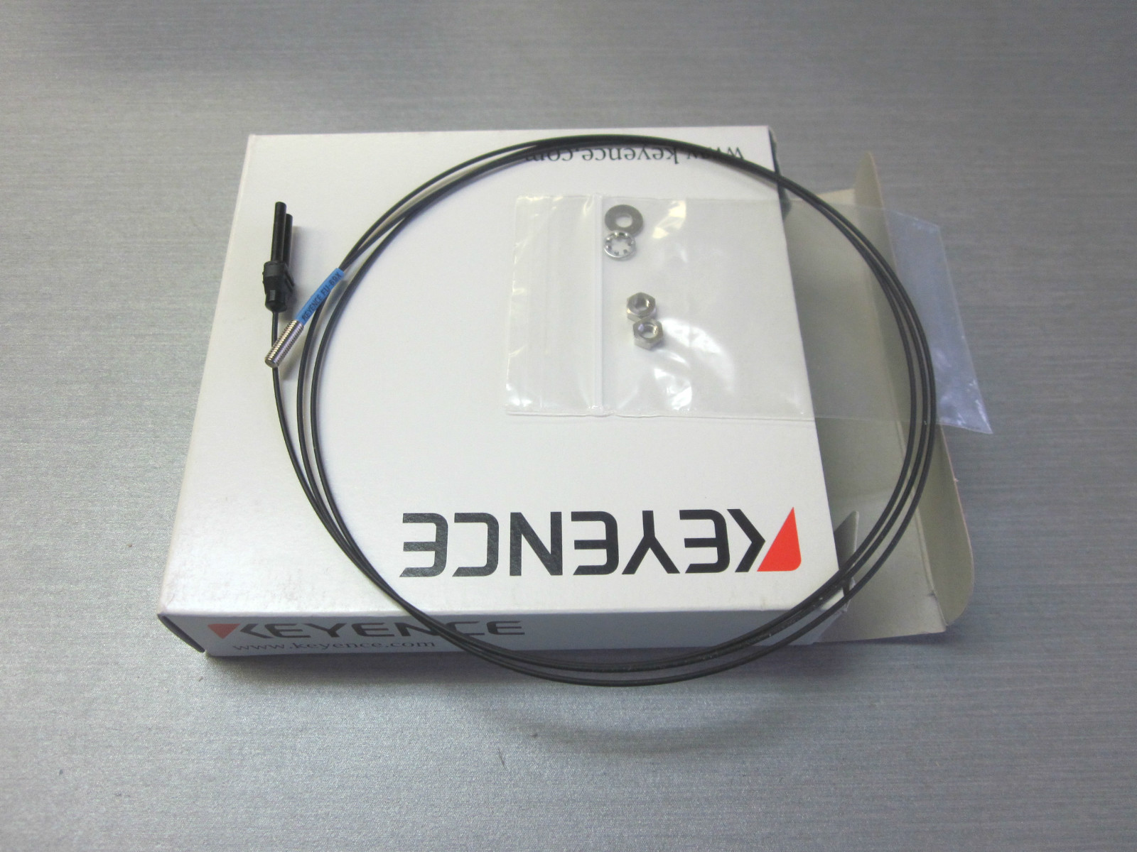 Keyence FU-69X Fiber Optic Sensor FU69X Cable New In Box