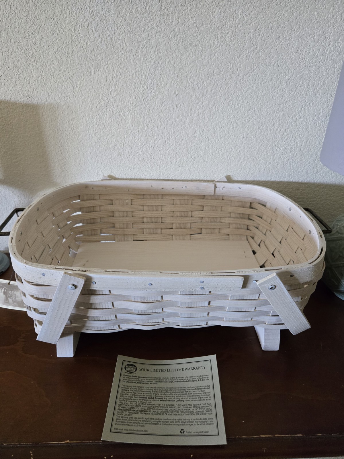 Peterboro Server Basket White With Star Liner