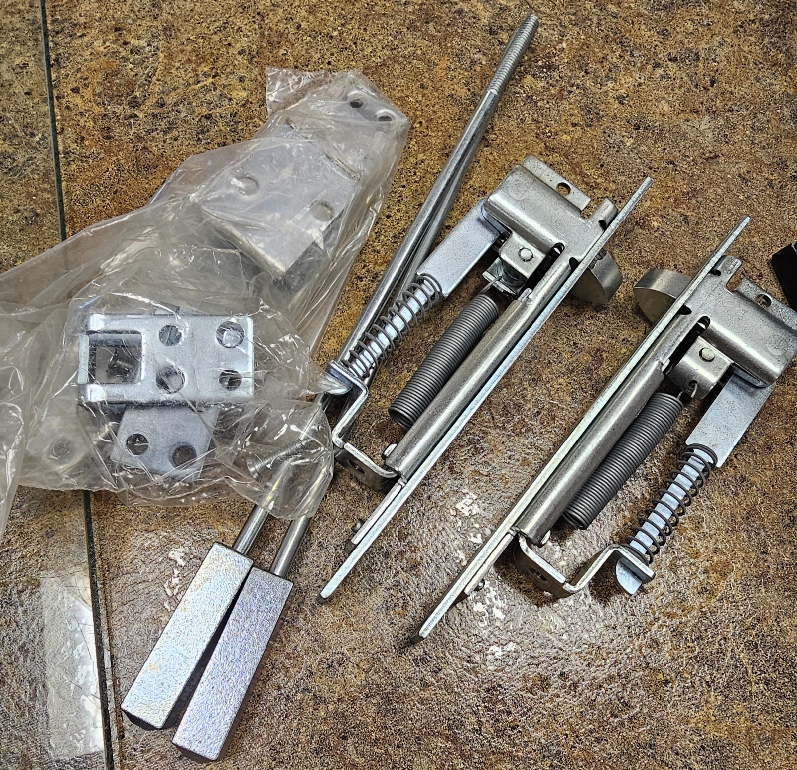 Rockwood Stk 1842 Fin US26D/626 Auto Flush Bolt