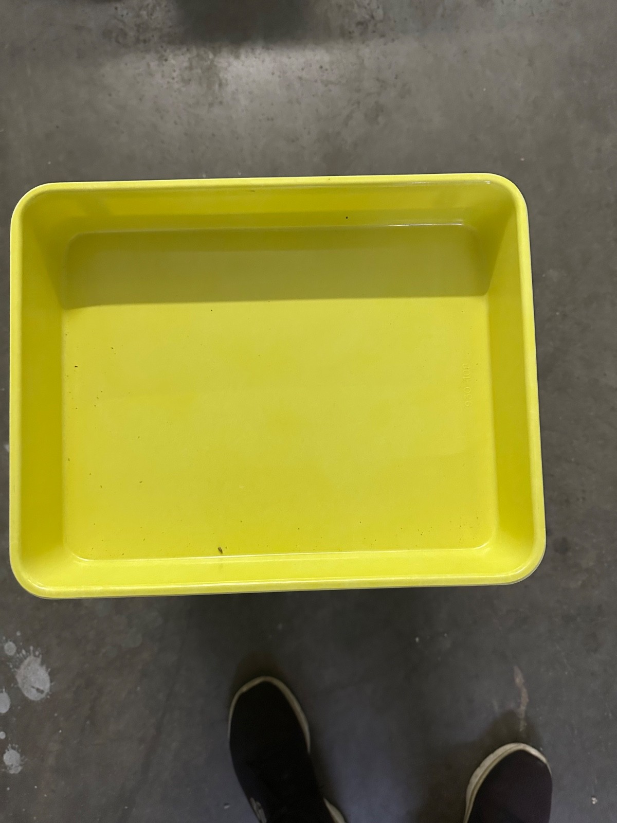 Nest and Stack Tote, 12x2x10 grey/yellow, new 30 available
