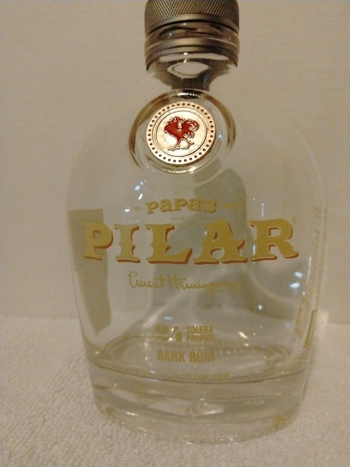 Papa's Pilar Ernest Hemingway Rum Bottle 750 ml Key West Rooster , 24 Year Dark