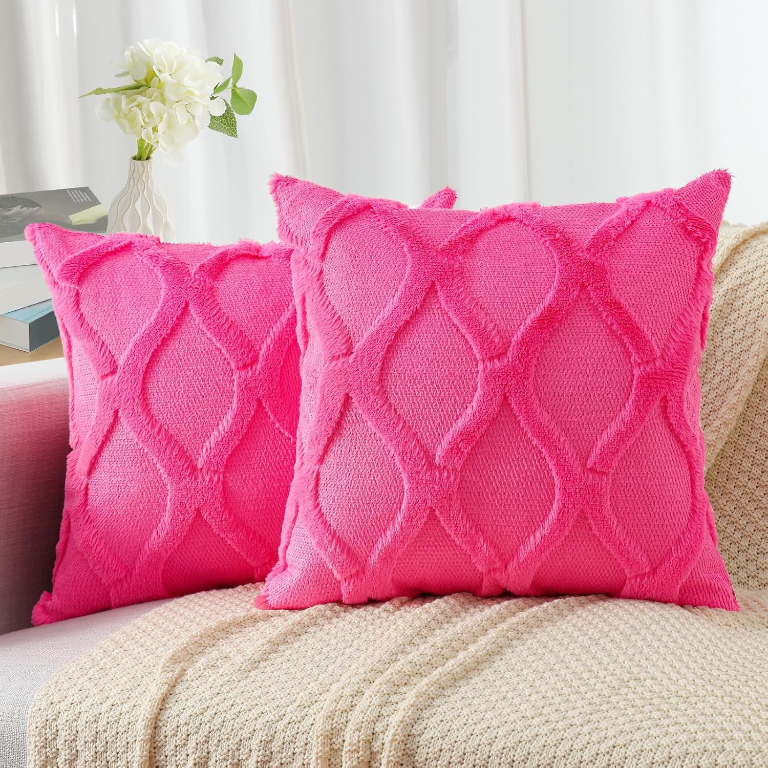 Decoruhome Throw Pillow Covers 22X22 Inch Set of 2, Soft Plush Faux Fur Wool Hot