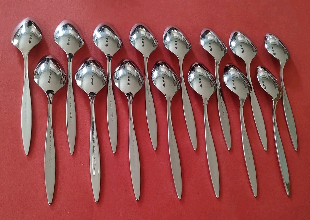 60pc Oneidacraft Deluxe MCM Stainless WINTERSONG 8x5pc+ Place Settings Serving