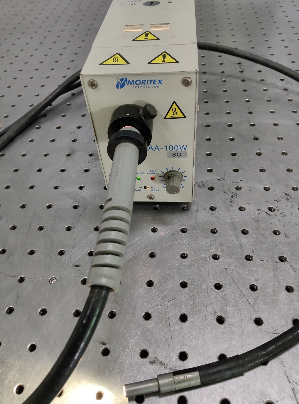 Moritex MAA-100W SO Fiber Optic Cold Light Source + Light Guide – Tested Working