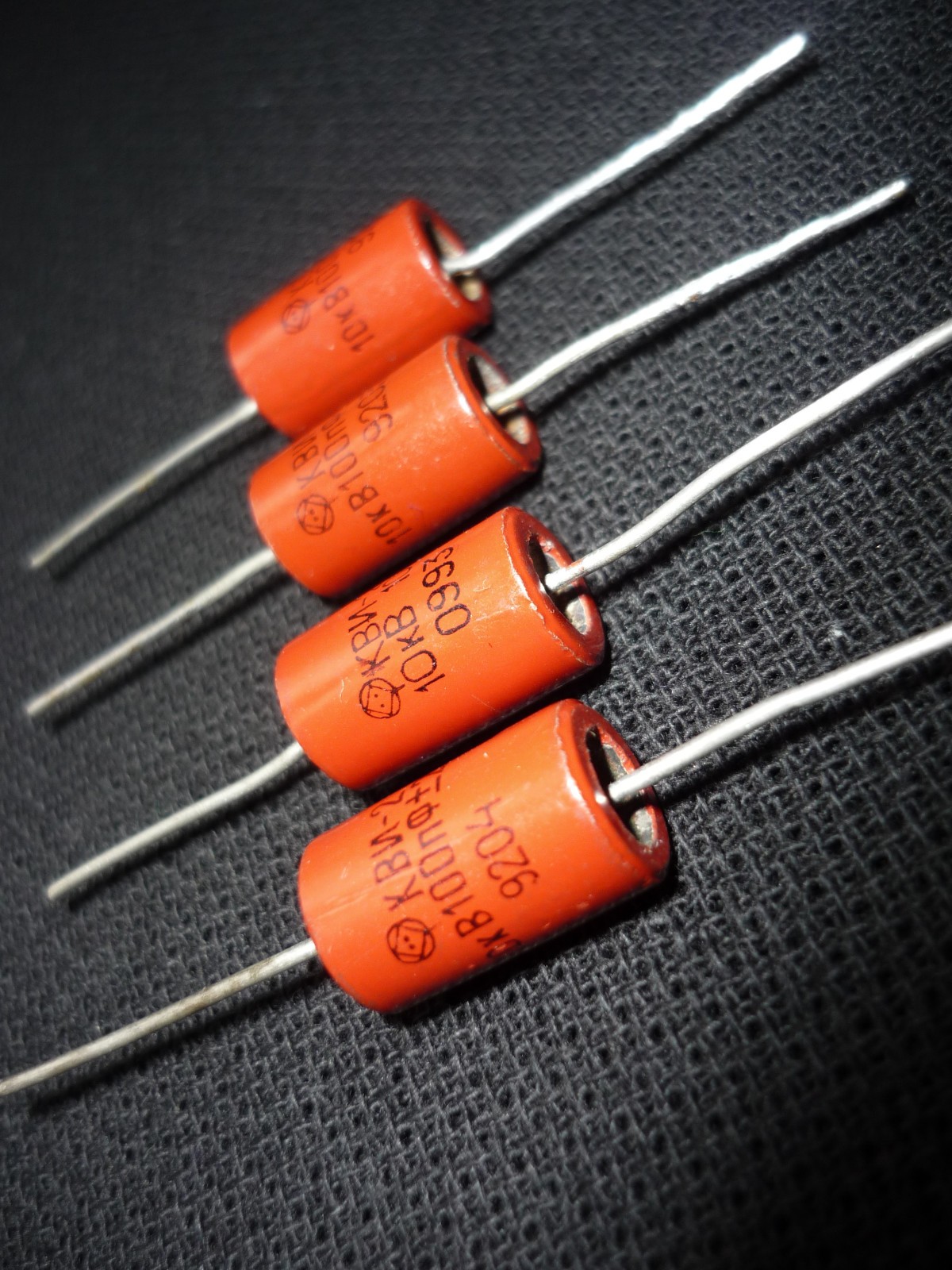 4pcs. 100pF 10kV Capacitor KVI-2 / КВИ-2 NEW