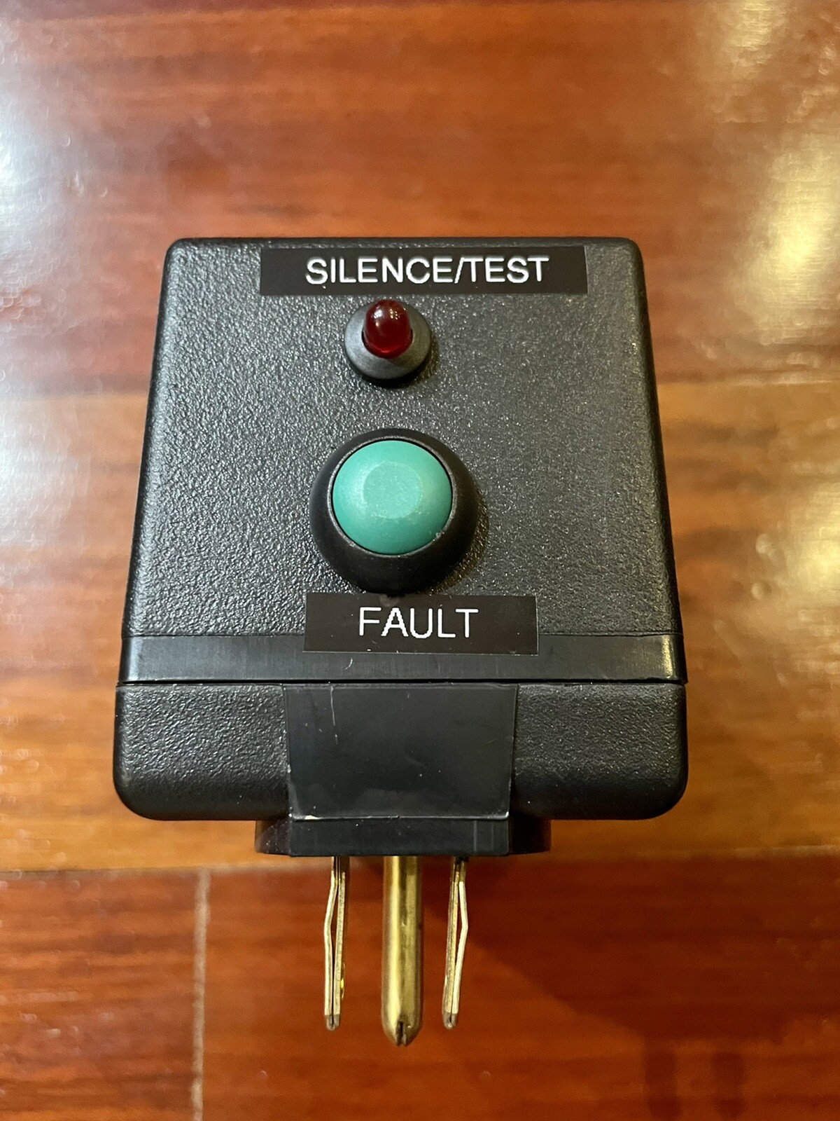 Gizmo Engineering Power Fail Alarm with Flashlight (PFA-4)