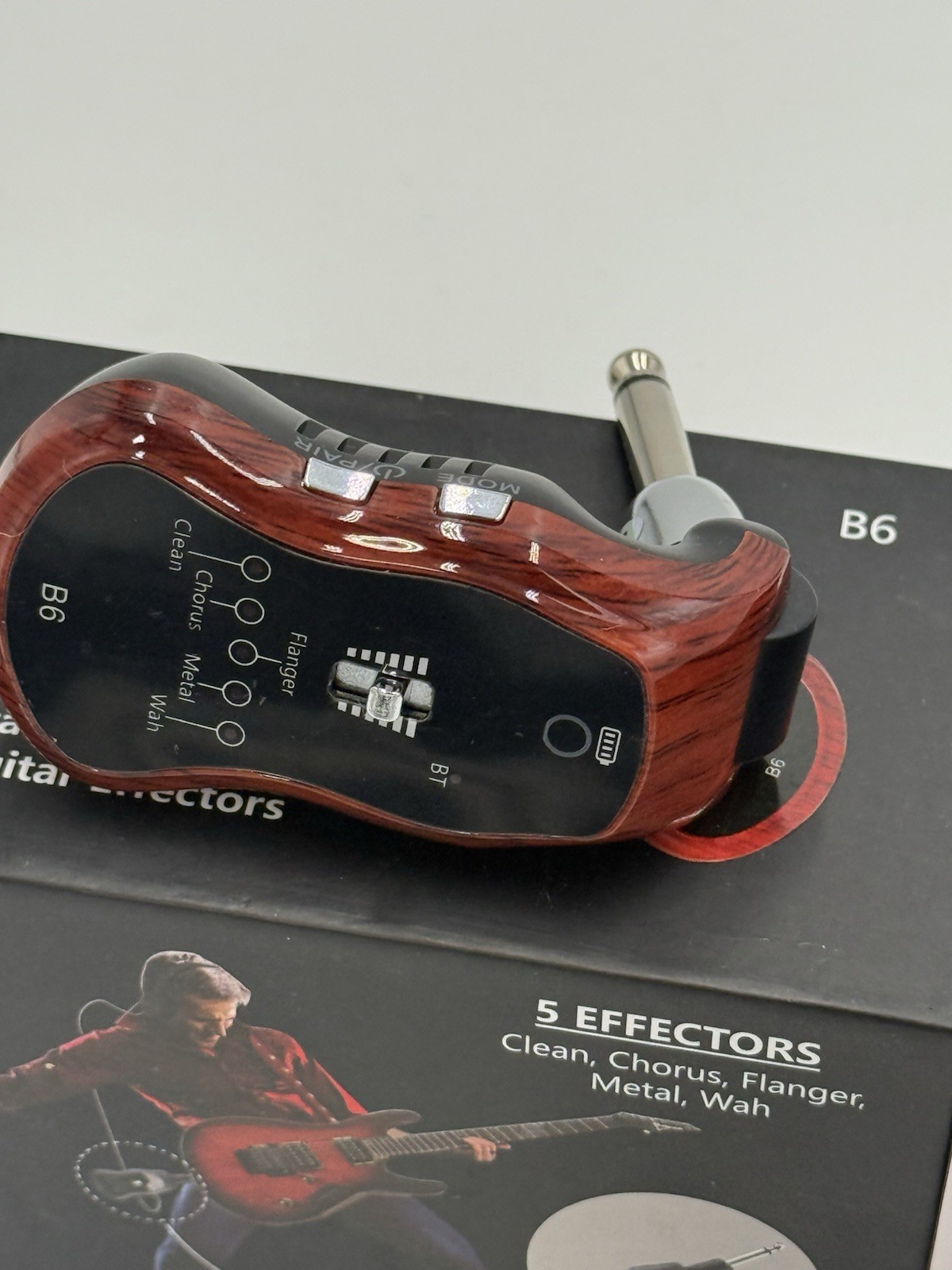 Portable Guitar Effectors Effect Synthesizer with 5 Classic Effects Rechargeable