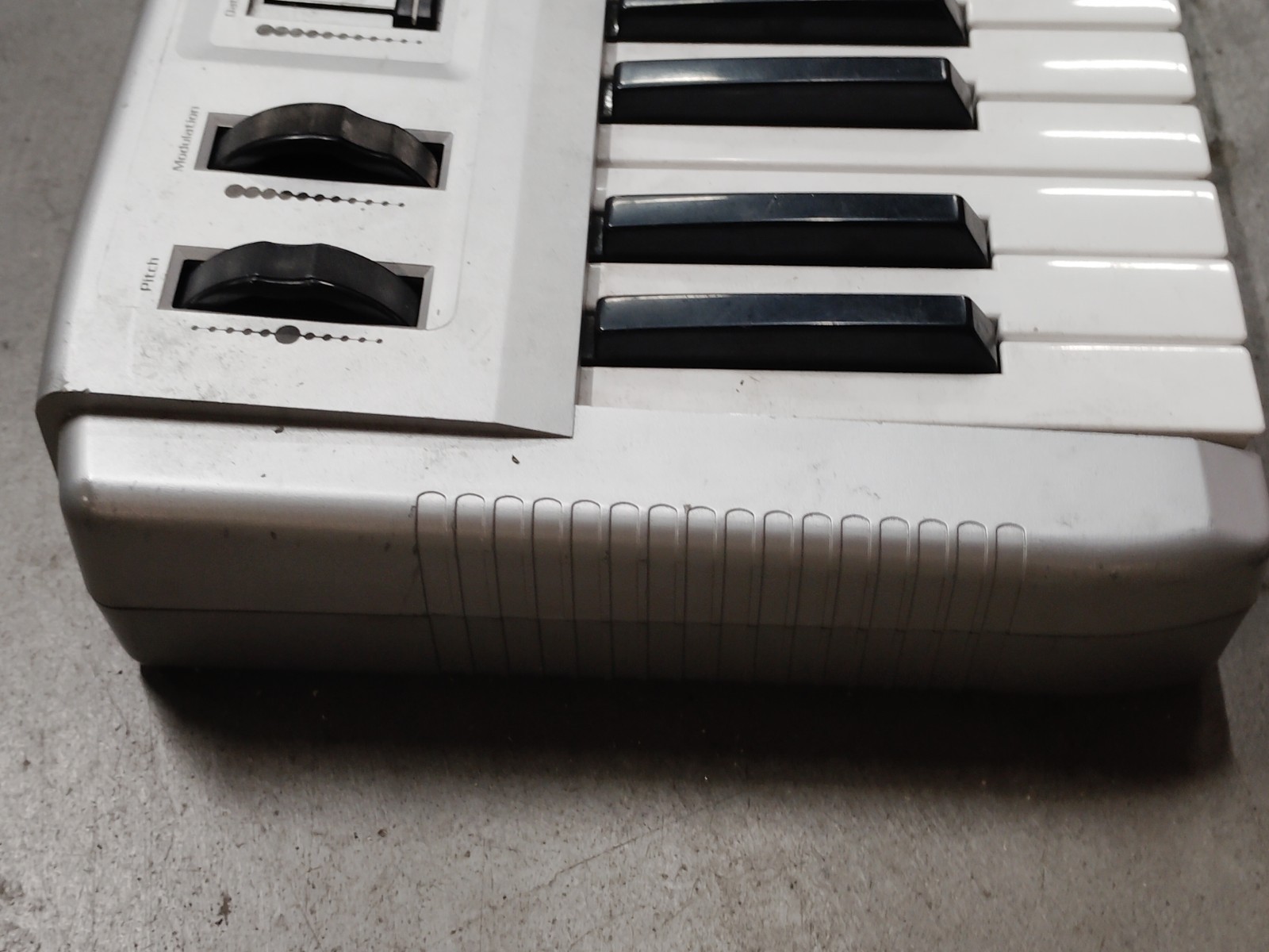 M Audio Radium 49-Keys Battery Powered USB Midi Controller Keyboard